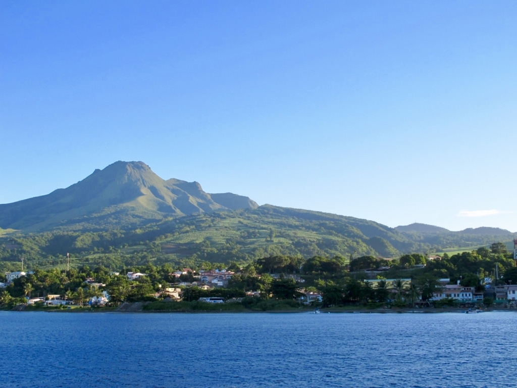 Le mont pelé comme décor pour plonger en Martinique.