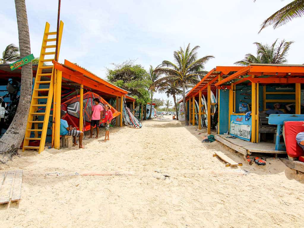 Le club de voile à l'est de l'île de Bonaire.