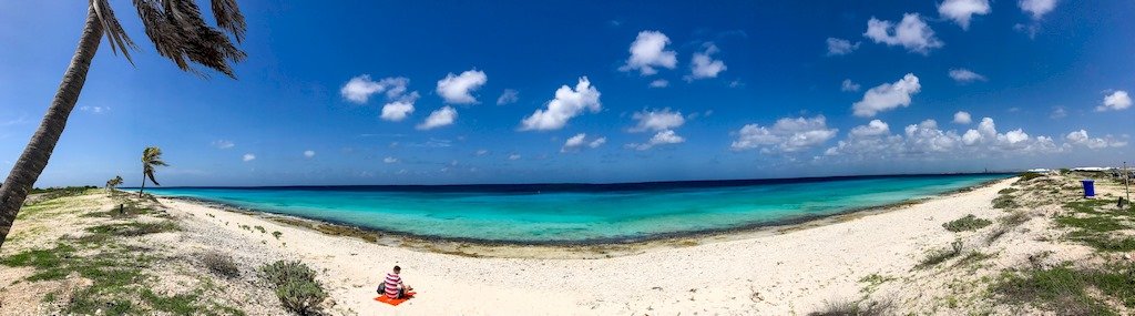 A l'ouest de l'île de Bonaire se trouve des plages de cartes postales.