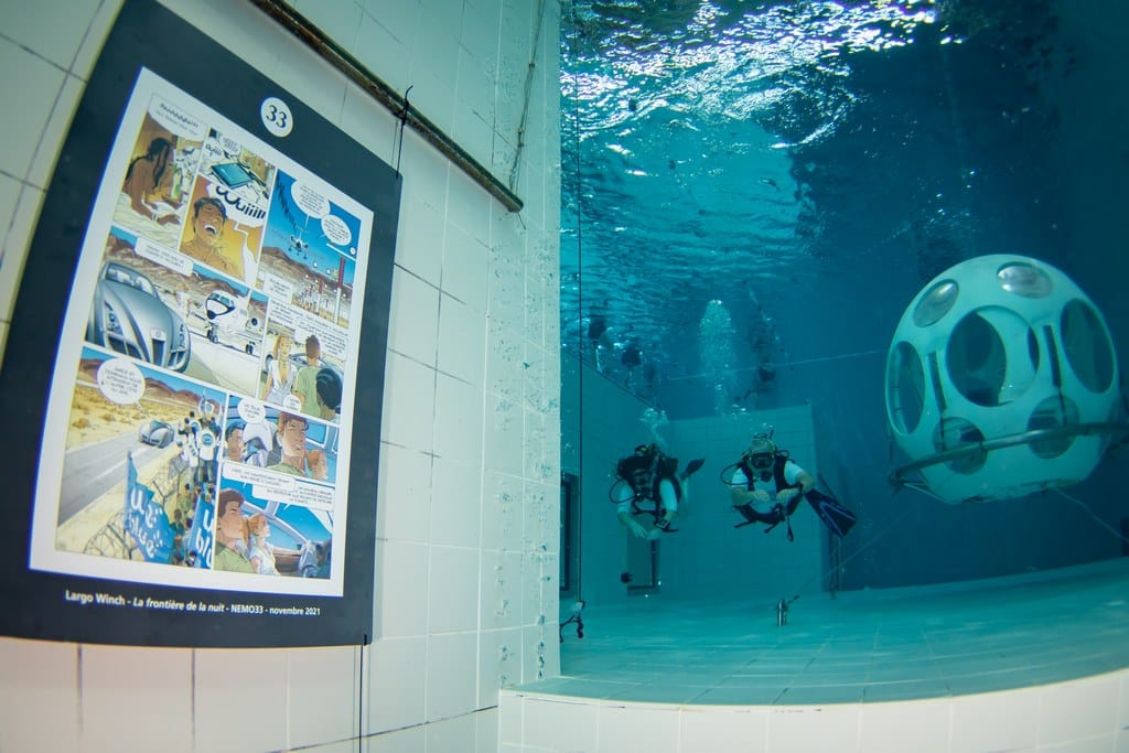 La piscine de NEMO33 à Bruxelles.