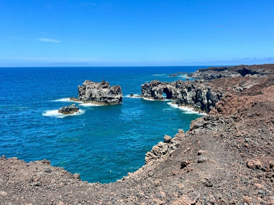 Côte découpée près de La Restinga à El Hierro.