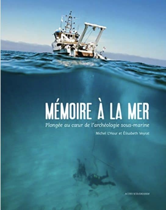 Mémoire de la mer est un petit livre sur la plongée archéologique sous-marine.