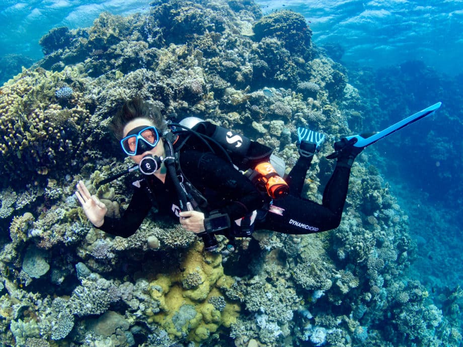 Helene Adam plonge en Egypte avec le matériel de plongée DYNAMICNORD