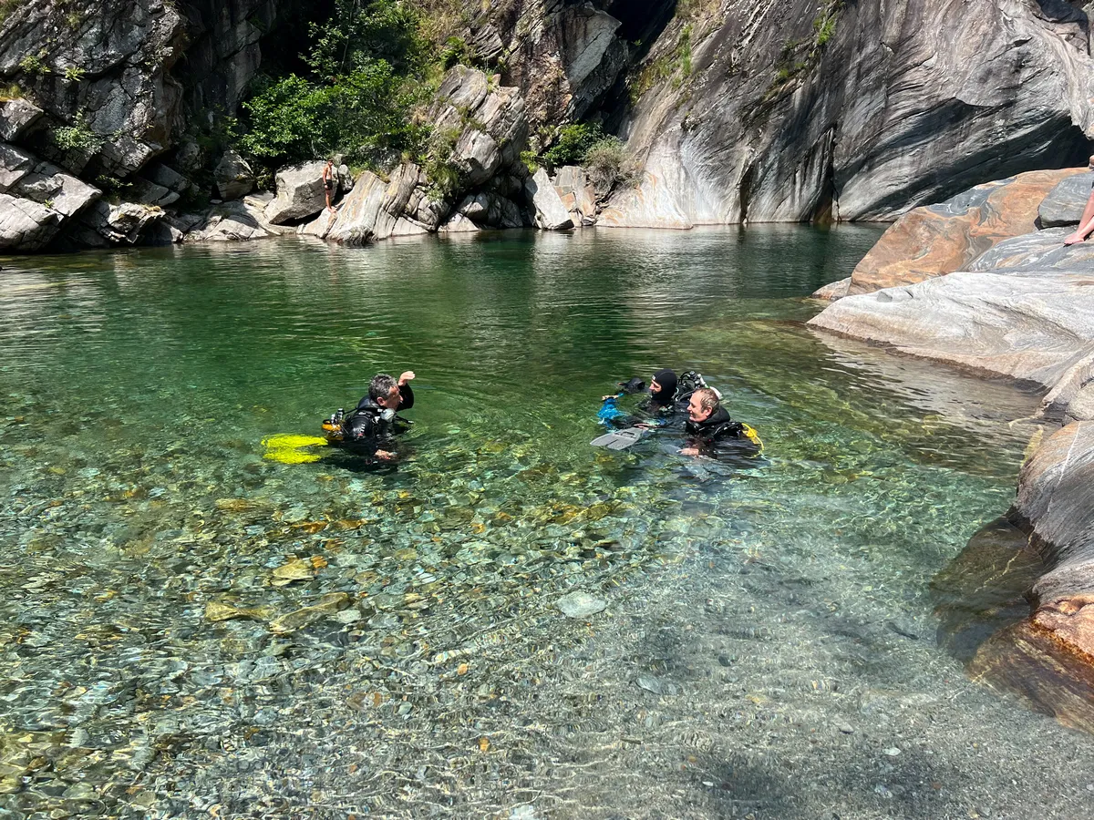 Mise à l'eau à Pose 1