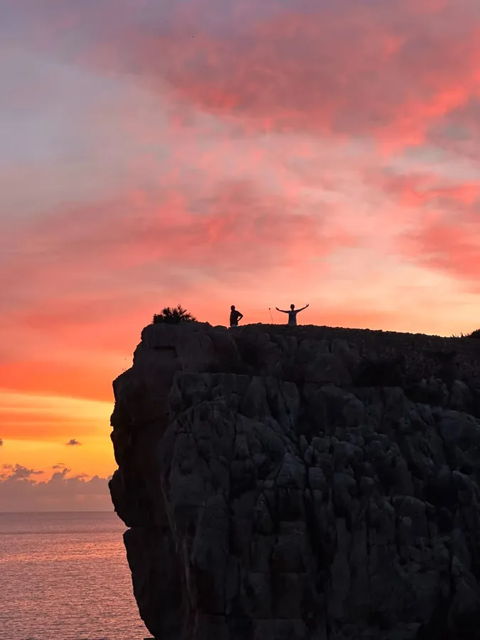 le soleil se couche sur Capo Galera